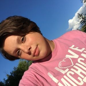 Meet your Posher, Cassie